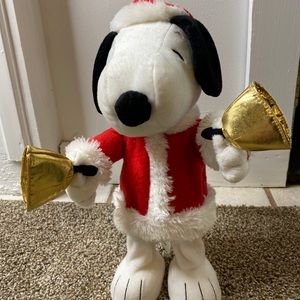 2011 Hallmark plush Snoopy ring bells Christmas